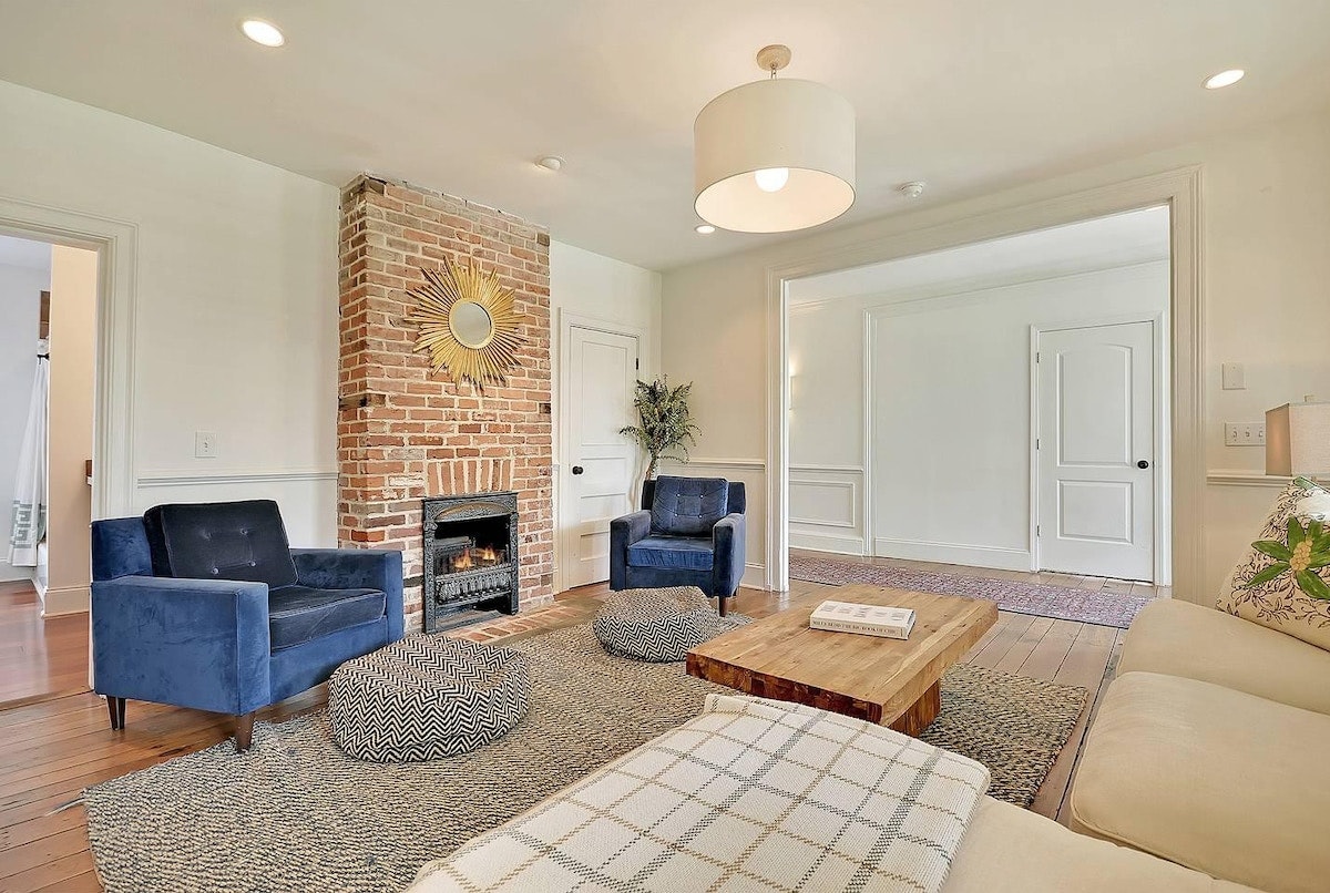 Charleston Home 1005977