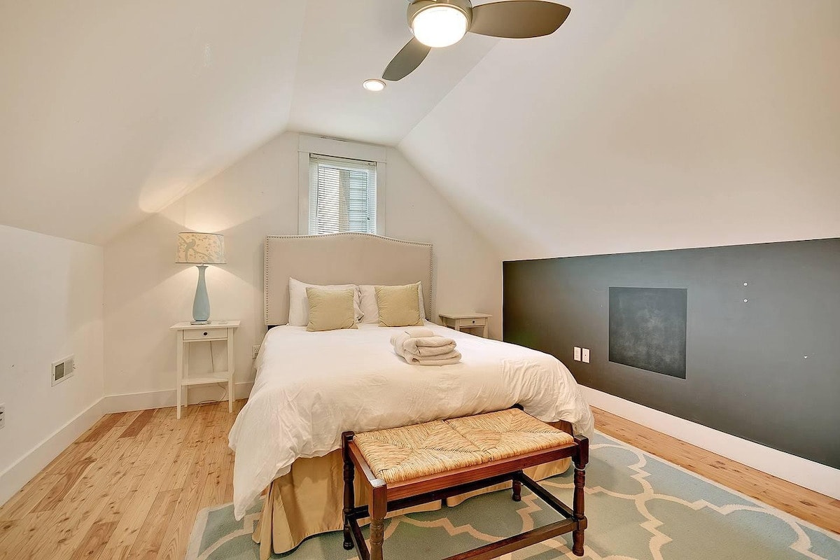 Charleston Home 1005977