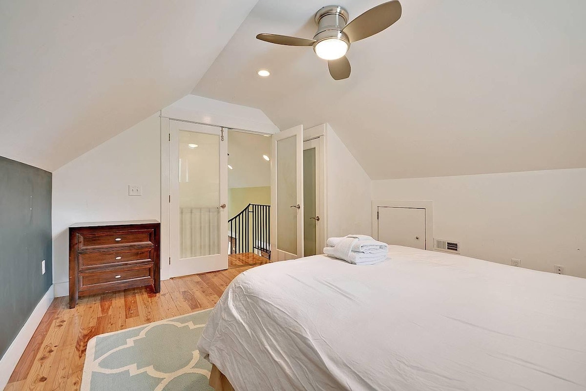 Charleston Home 1005977