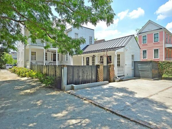 Charleston Home 1005977
