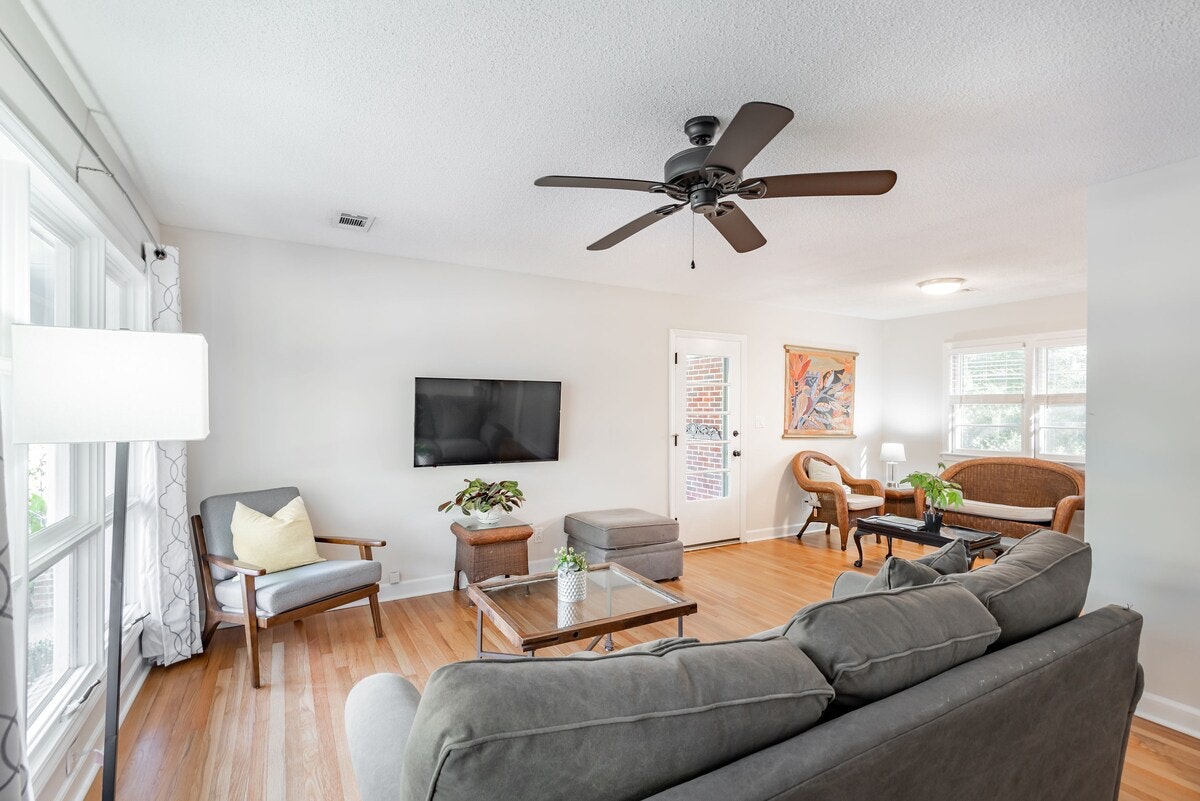 Charleston Home 1005978