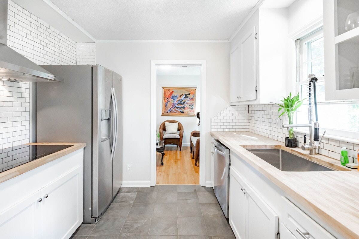 Charleston Home 1005978