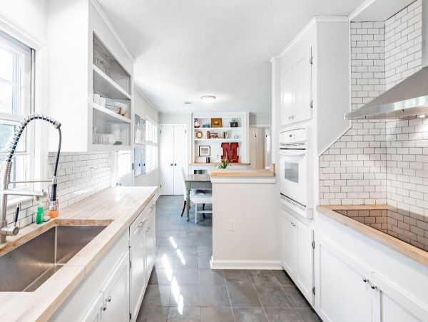 Charleston Home 1005978