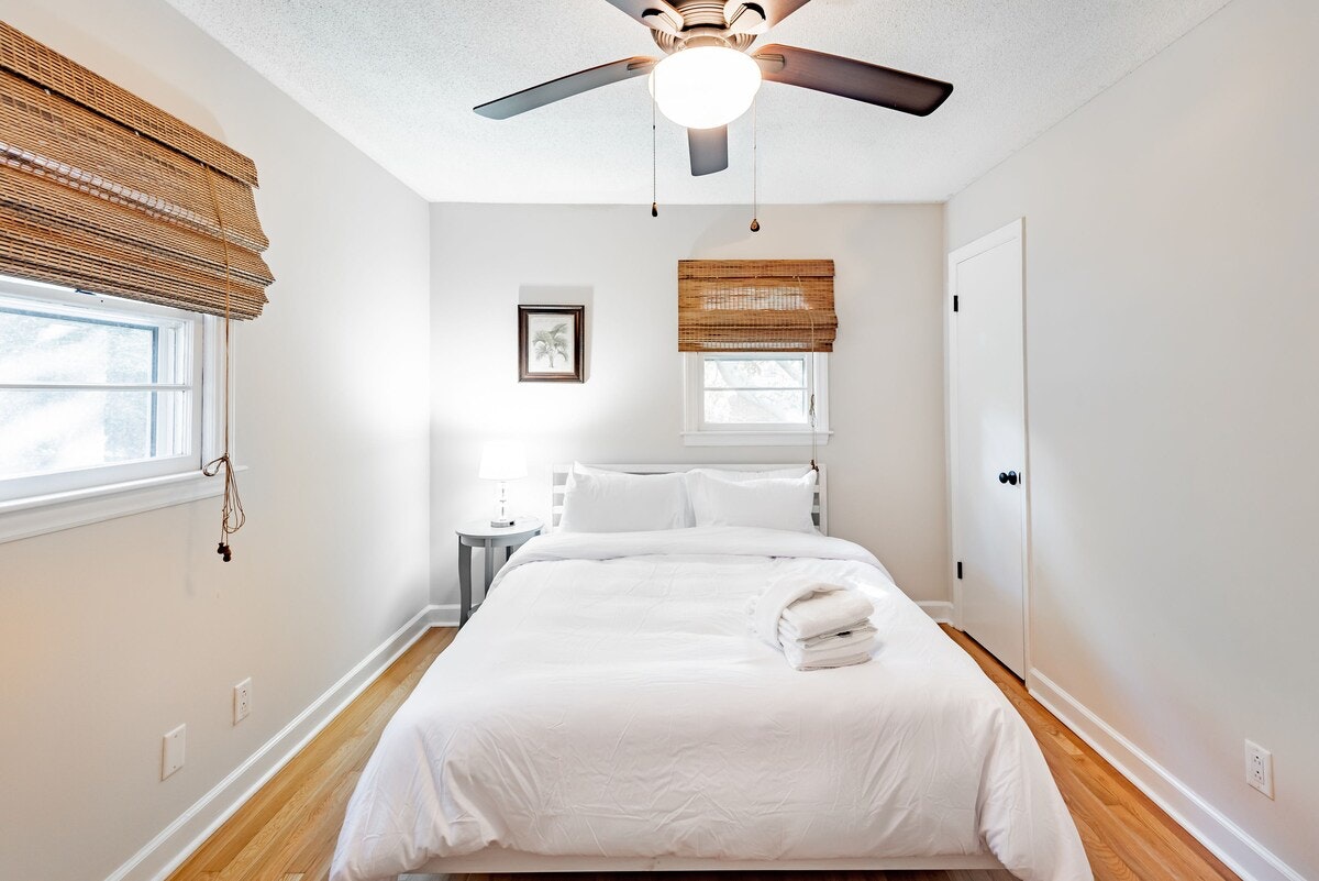 Charleston Home 1005978