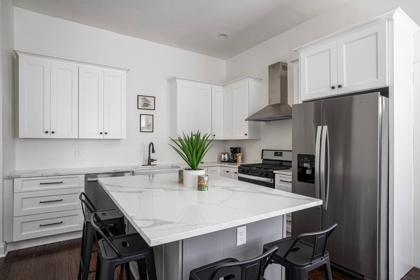 Charleston Home 1005987