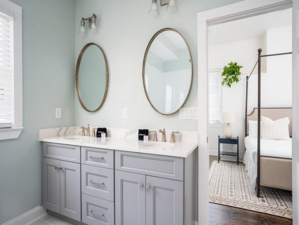 Charleston Home 1005987