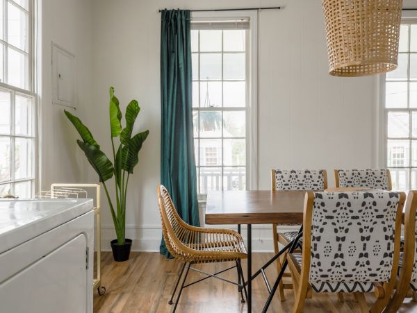 Charleston Home 1005988