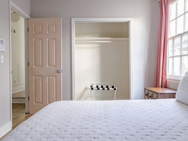 Charleston Home 1005988