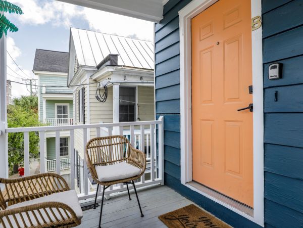 Charleston Home 1005988