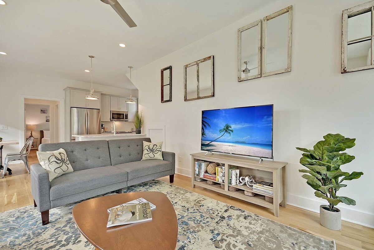 Charleston Home 1005989