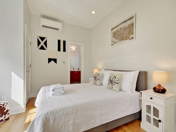 Charleston Home 1005989