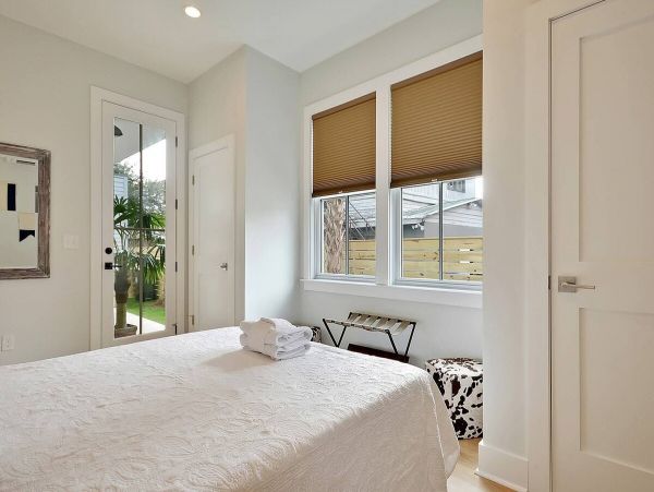 Charleston Home 1005989