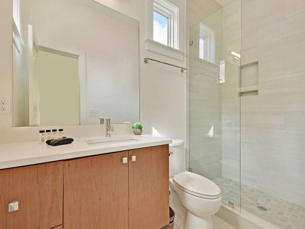 Charleston Home 1005989