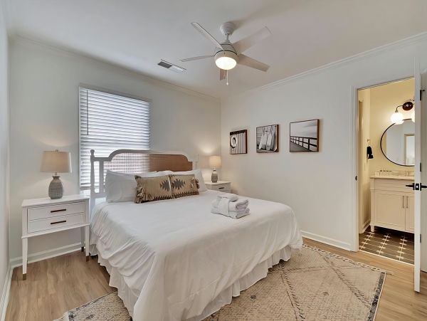 Charleston Home 1005994