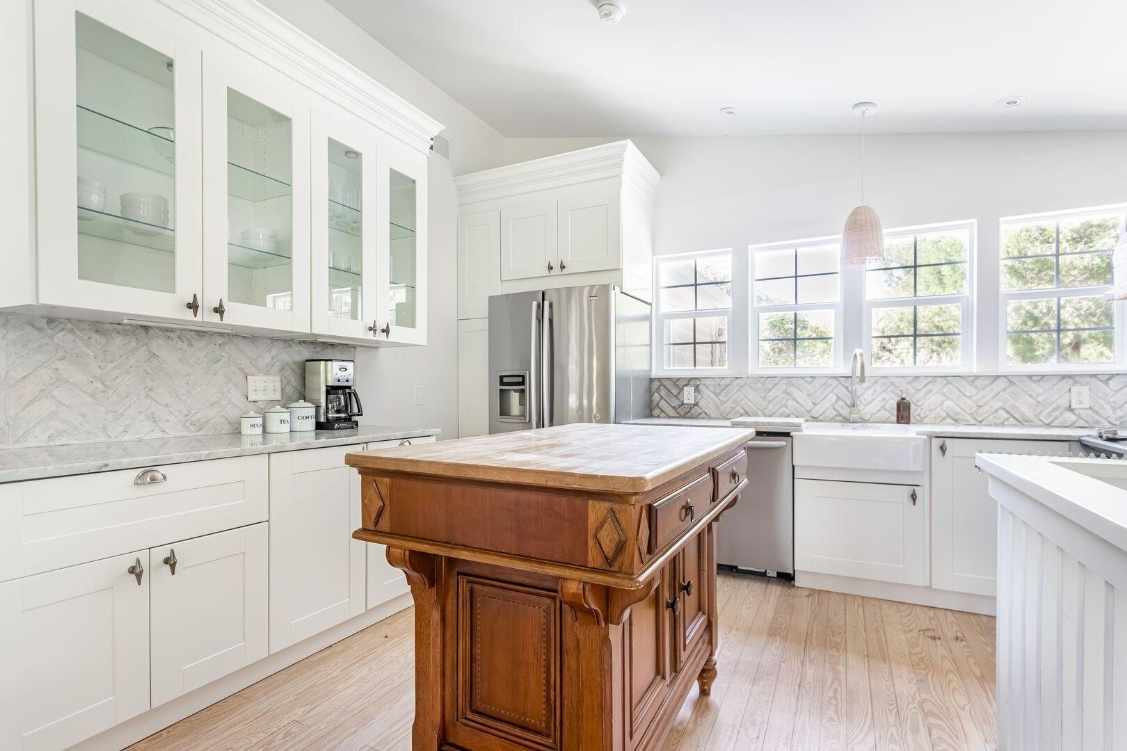 Five Bedroom Home with Spa & Game Room