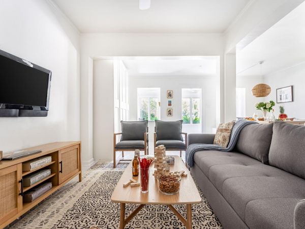 Five Bedroom Home with Spa & Game Room