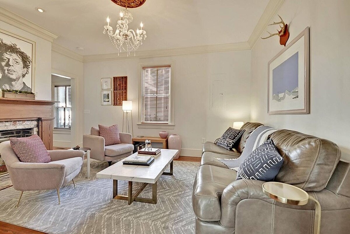 Charleston Home 1005997