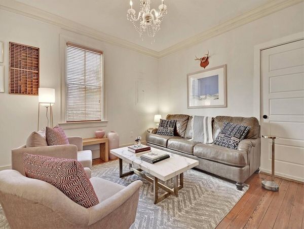 Charleston Home 1005997
