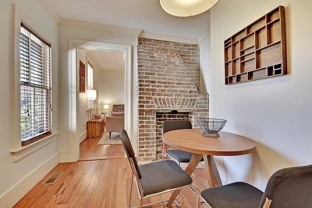 Charleston Home 1005997