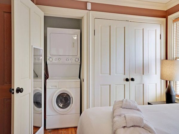 Charleston Home 1005997