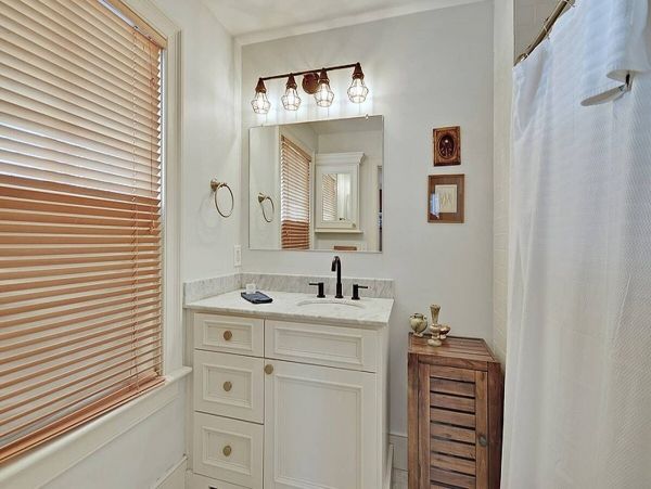 Charleston Home 1005997