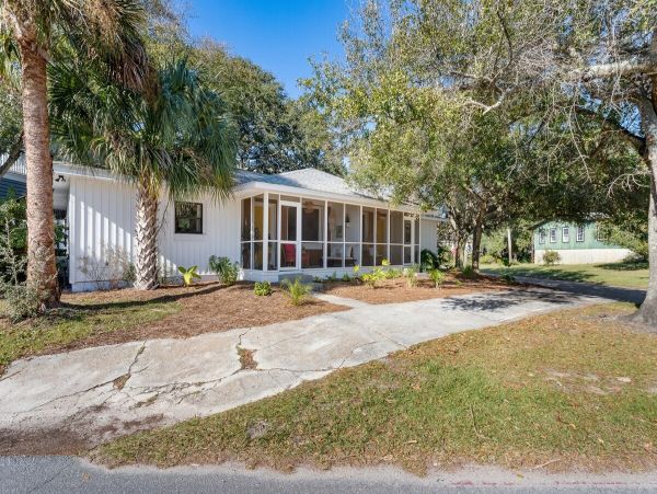 Folly Beach Home 1005998