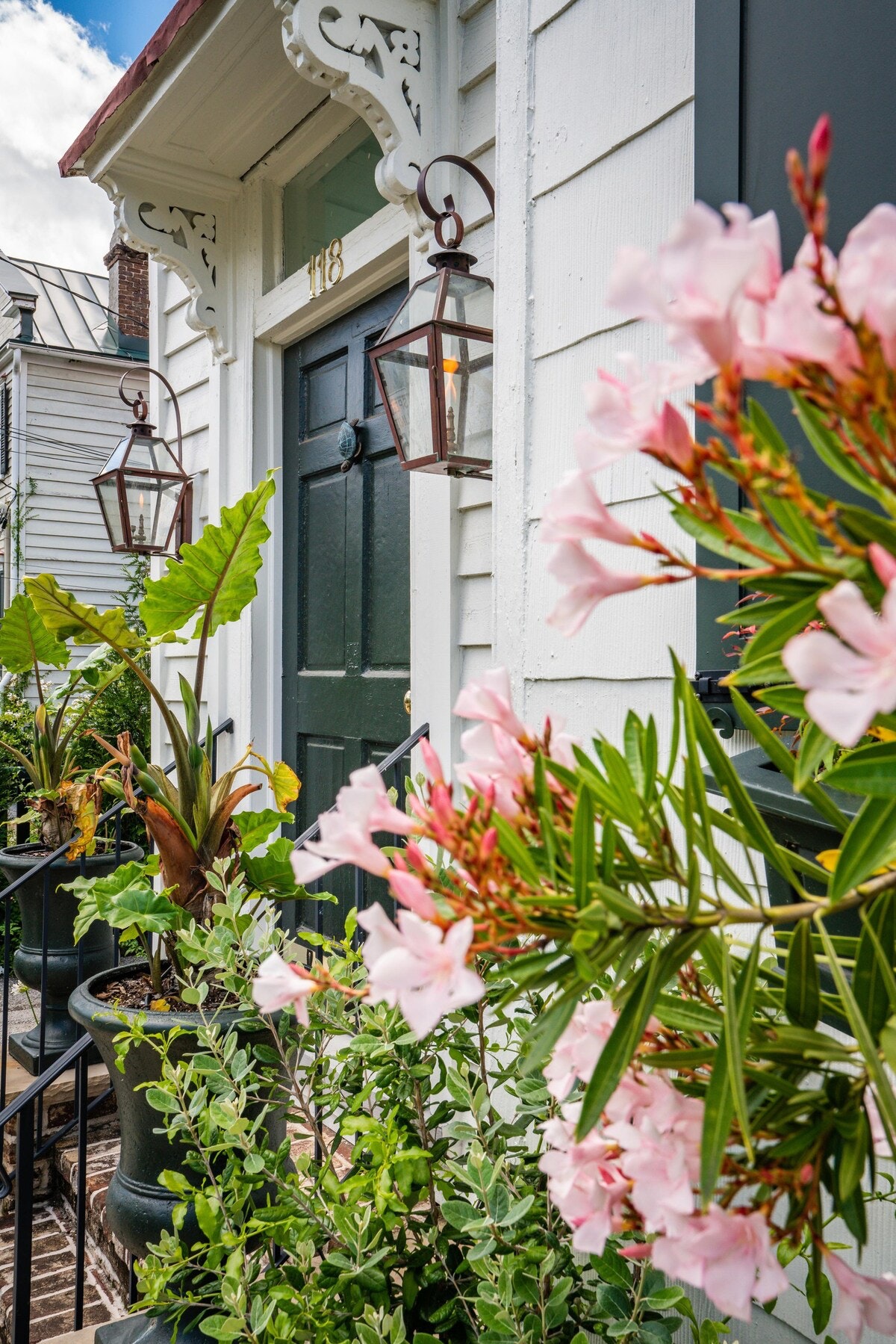 Charleston Home 1006001