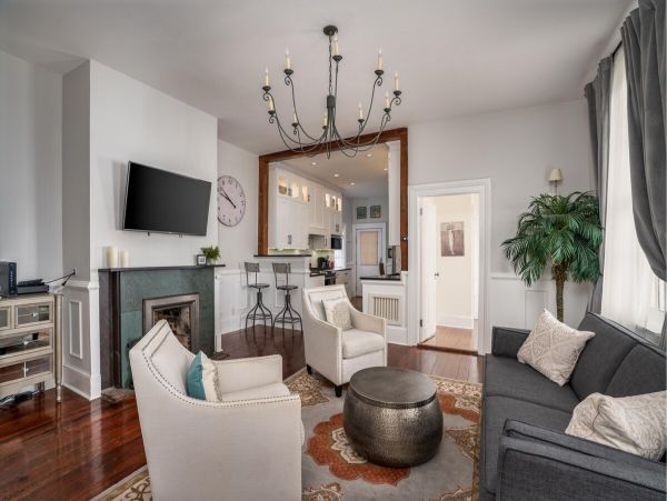 Charleston Home 1006002