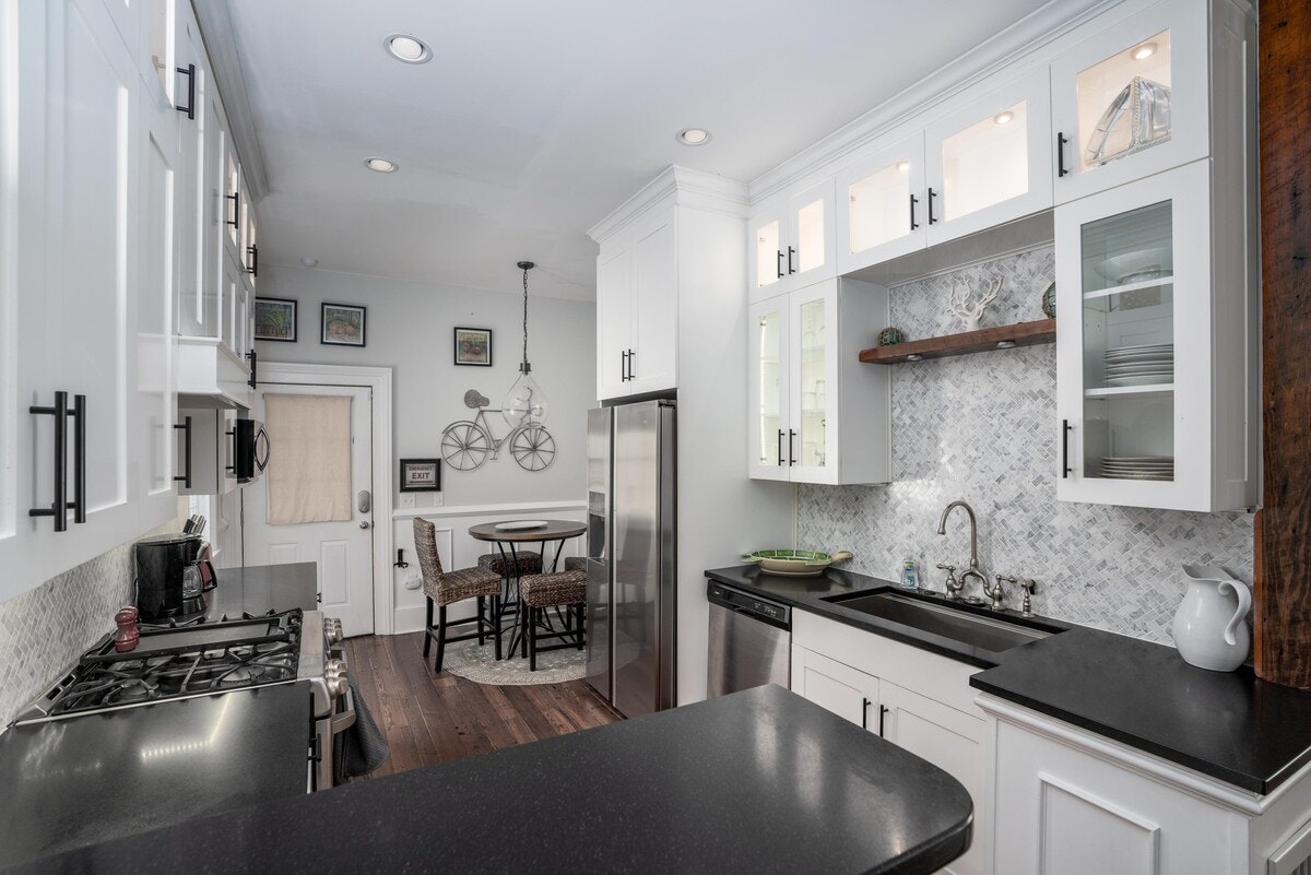 Charleston Home 1006002