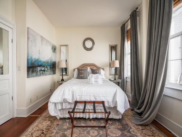 Charleston Home 1006002