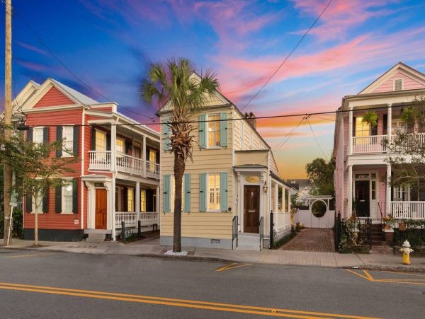 Charleston Home 1006003