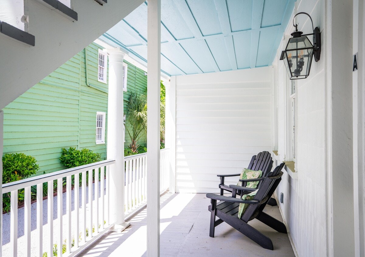 Charleston Home 1006006