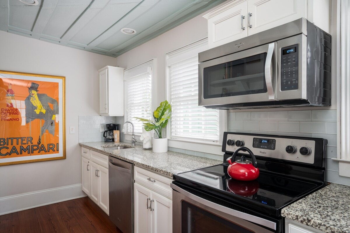 Charleston Home 1006006