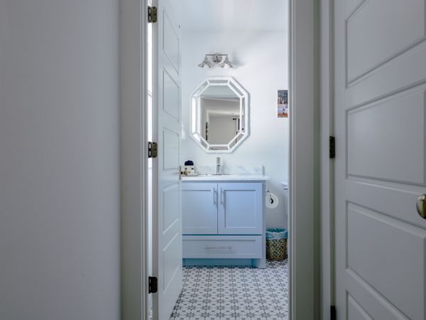 Charleston Home 1006008