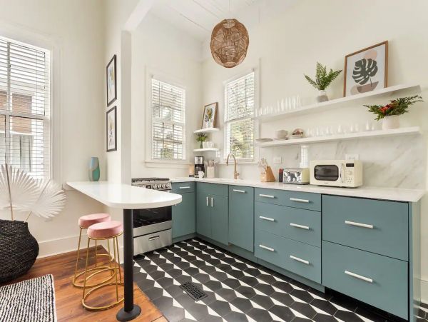 Charleston Home 1006009