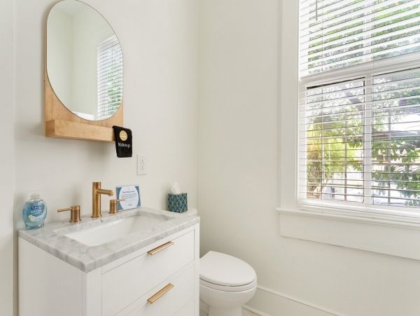 Charleston Home 1006009