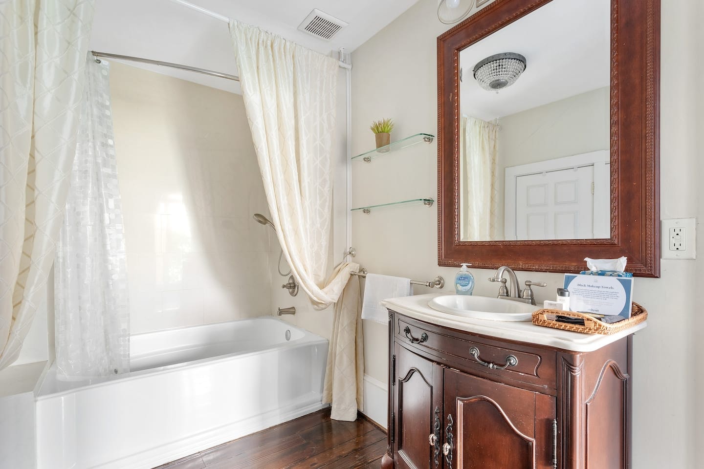 Charleston Home 1006010