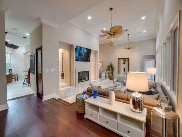Luxury Anna Maria Island 5 Bedroom Home Main House Plus Guest Cottage Estate Home On Water