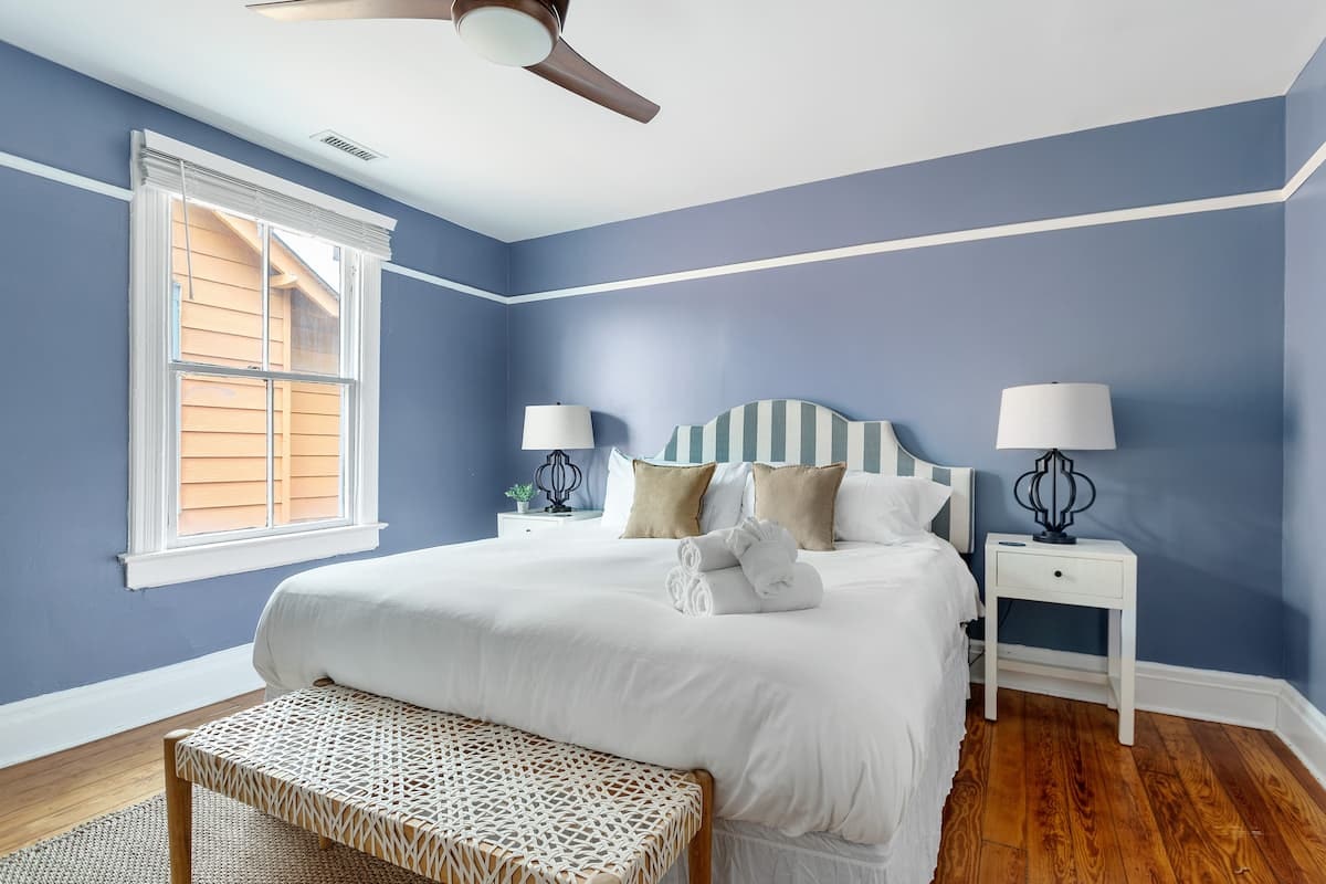 Charleston Home 1006013