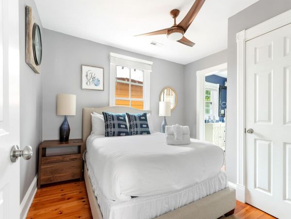 Charleston Home 1006013
