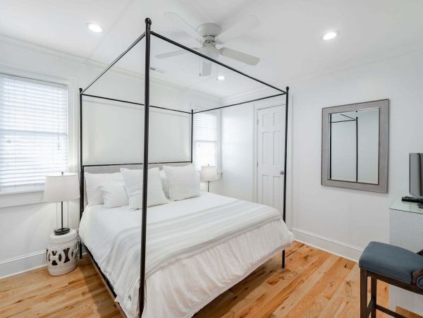 Charleston Home 1006014