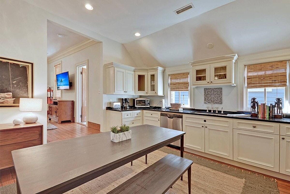 Charleston Home 1006017