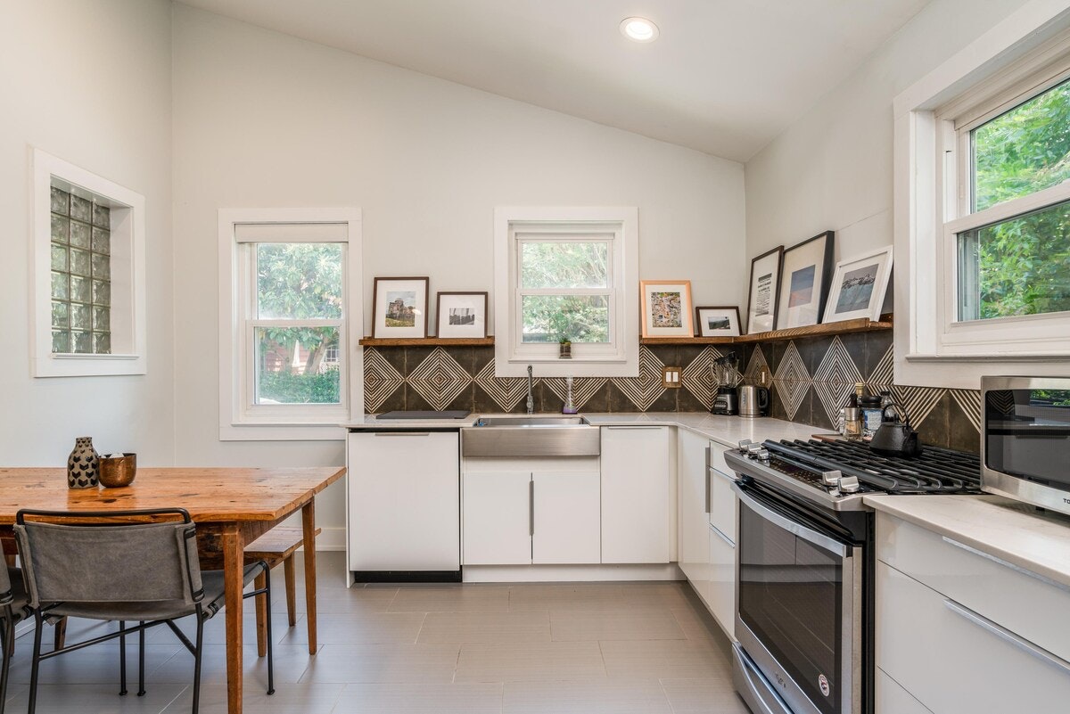 Charleston Home 1006019