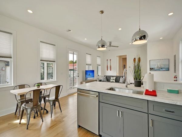 Charleston Home 1006020