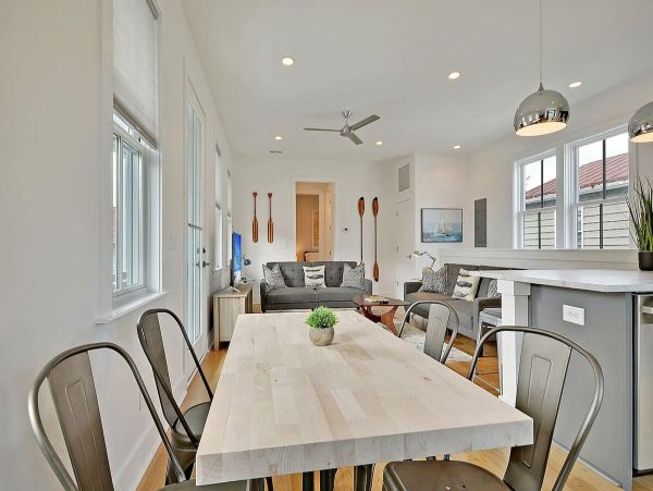 Charleston Home 1006020