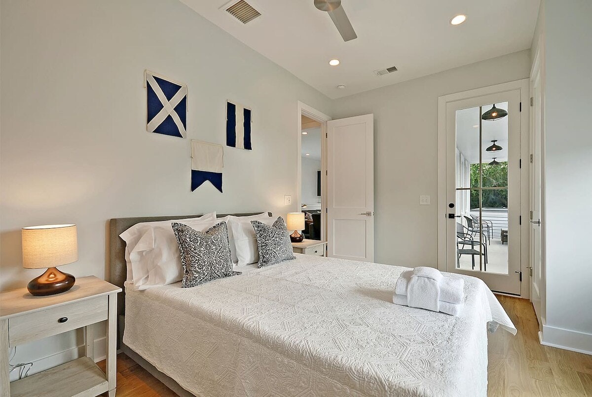 Charleston Home 1006020