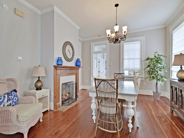 Charleston Home 1006023