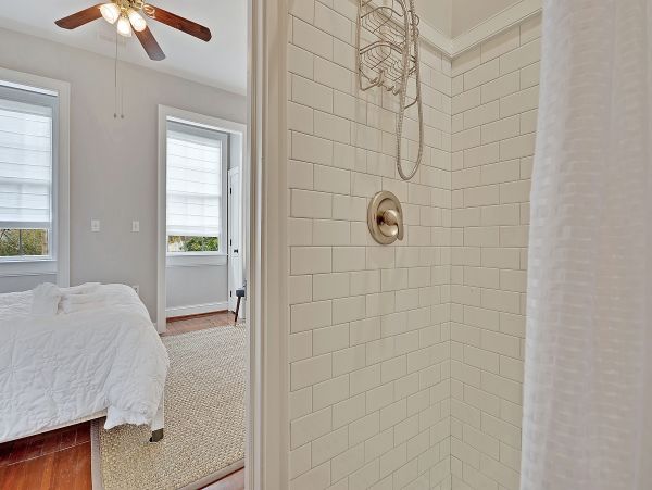 Charleston Home 1006023