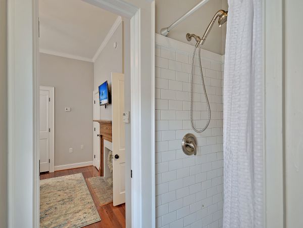 Charleston Home 1006023