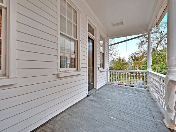 Charleston Home 1006023